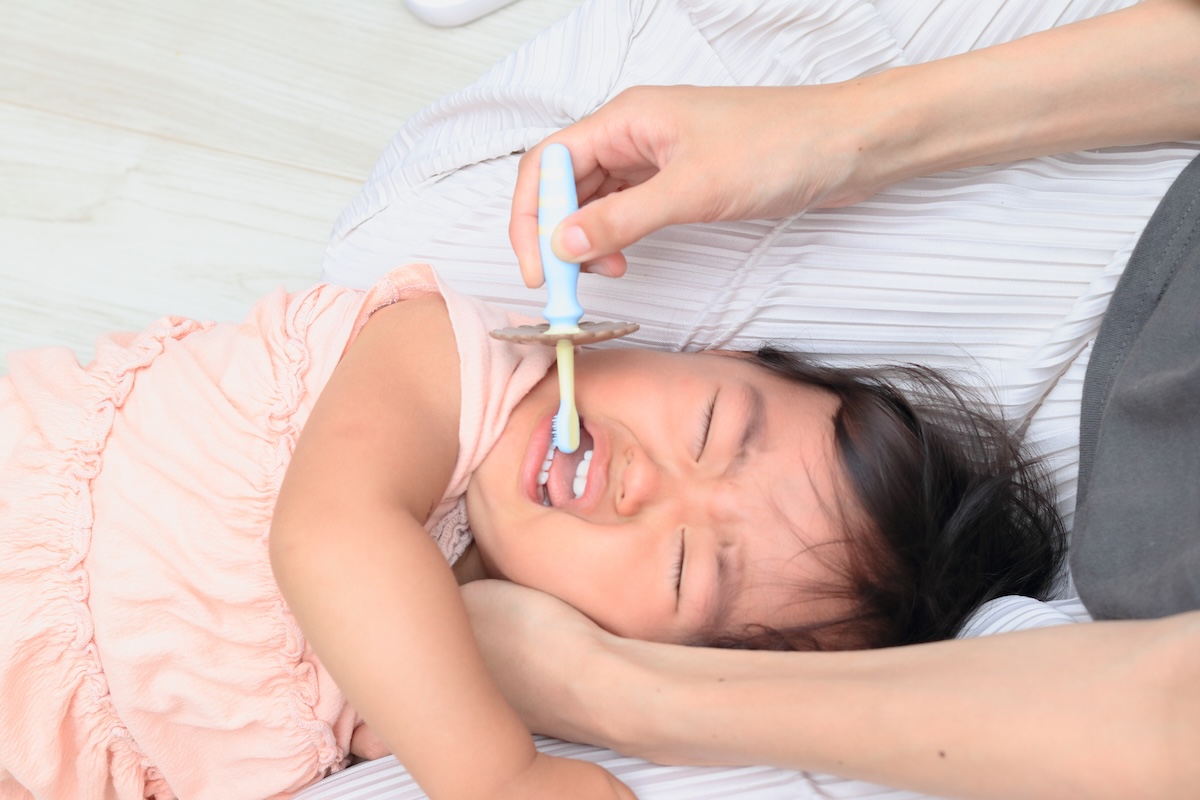 歯磨きを嫌がる子供